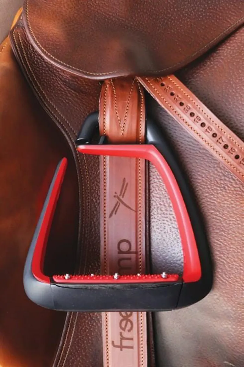 Freejump Classic Wide Stirrup Leathers Brown 5 Freejump Classic Wide Stirrup Leathers Brown - Image 5