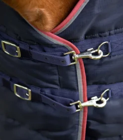 Premier Equine Garissa Stable Rug 200g Navy 8 Premier Equine Garissa Stable Rug 200g Navy -Lemieux Shop Garissa Stable 200 Navy 3