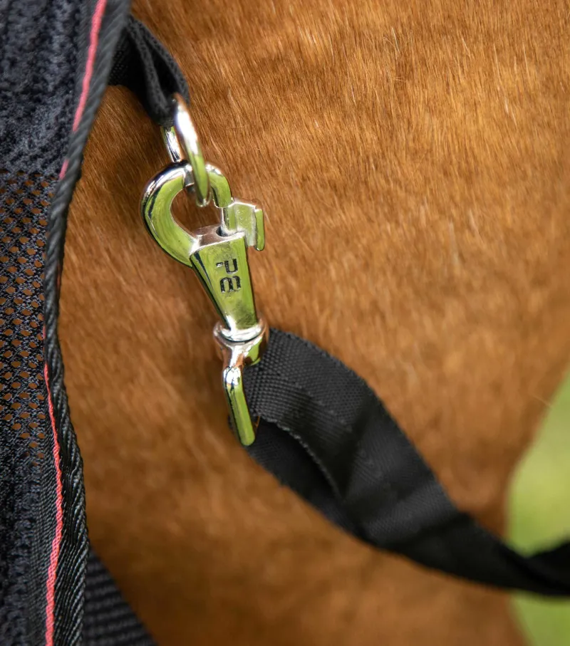 Premier Equine Ventoso Mesh Cooler Rug Black 5 Premier Equine Ventoso Mesh Cooler Rug Black - Image 5