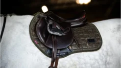 LeMieux Adour EuroJump Square Oak -Lemieux Shop it01445 lifestyle adoureurojumpsquare oak 5 1