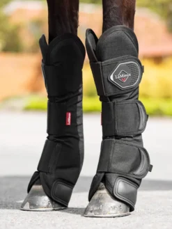 LeMieux Travel Boots Black -Lemieux Shop it04494 lifestyle travelboots black 3