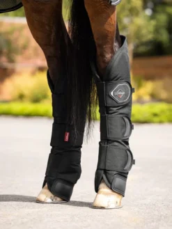 LeMieux Travel Boots Black -Lemieux Shop it04494 lifestyle travelboots black 6