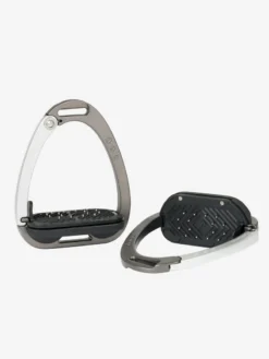 LeMieux Vector Control Stirrup Carbon/Silver